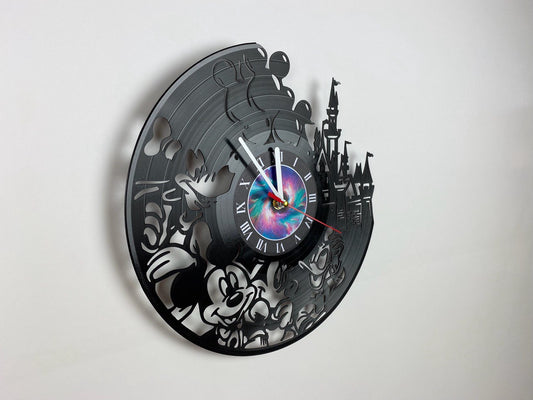 Cartoon Character Vinyl Record Clock – 12" Fun Pop Culture Decor – Handcrafted Retro Wall Art – Unique Gift for Animation & Cartooon Fans