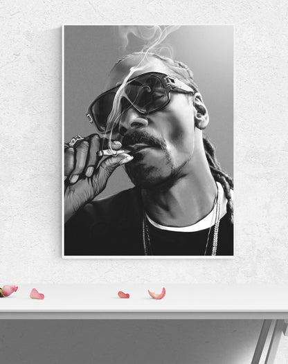 Snoop Dogg Wall Poster  XL (61*91 cm) – Hip-Hop & Urban Decor – High-Quality Artist Art Print – Perfect Gift for Fans & Collectors of Music & Street Culture