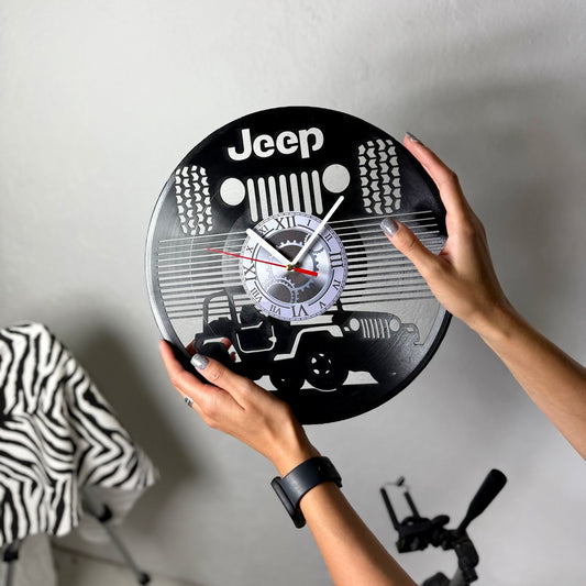Jeep Vinyl Record Wall Clock – Rustic Car & Adventure Decor – Handcrafted 12" Vinyl Clock – Perfect Gift for Jeep Fans & Adventurers