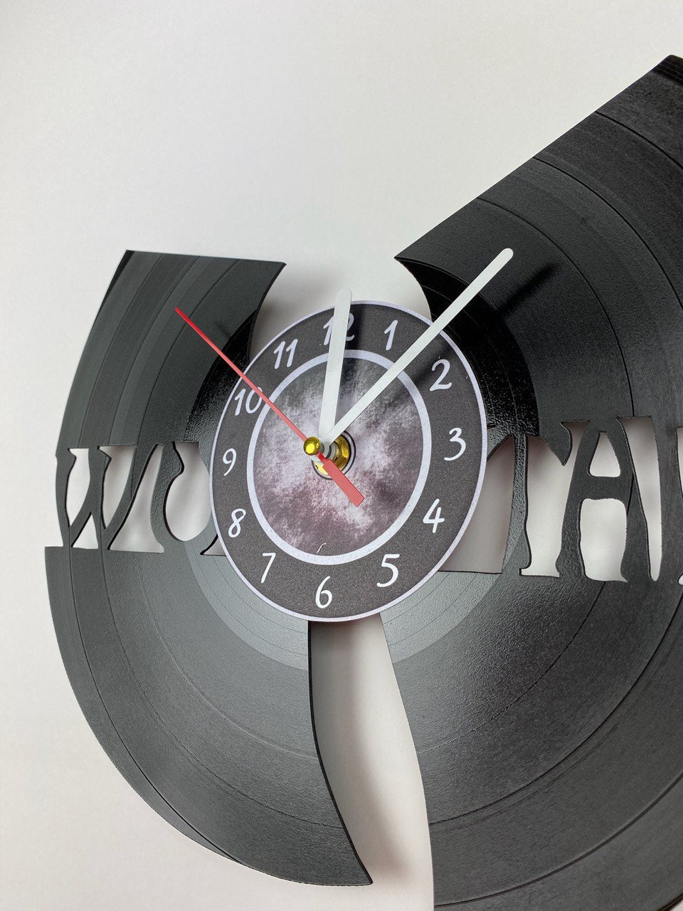 WuTang Vinyl Record Wall Clock – Handmade 12" Muddy Music Decor – Unique Urban Art Gift for Fans & Collectors