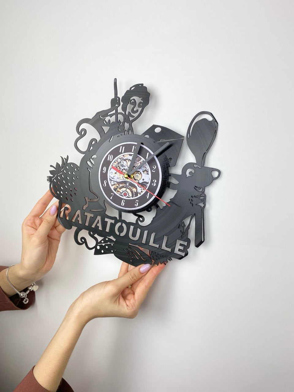 Ratatouille Cartoon Vinyl Record Clock – 12" Food & Kitchen Decor – Handcrafted Inspired Wall Clock – Perfect Gift for Animaniacs & Foodie Fans