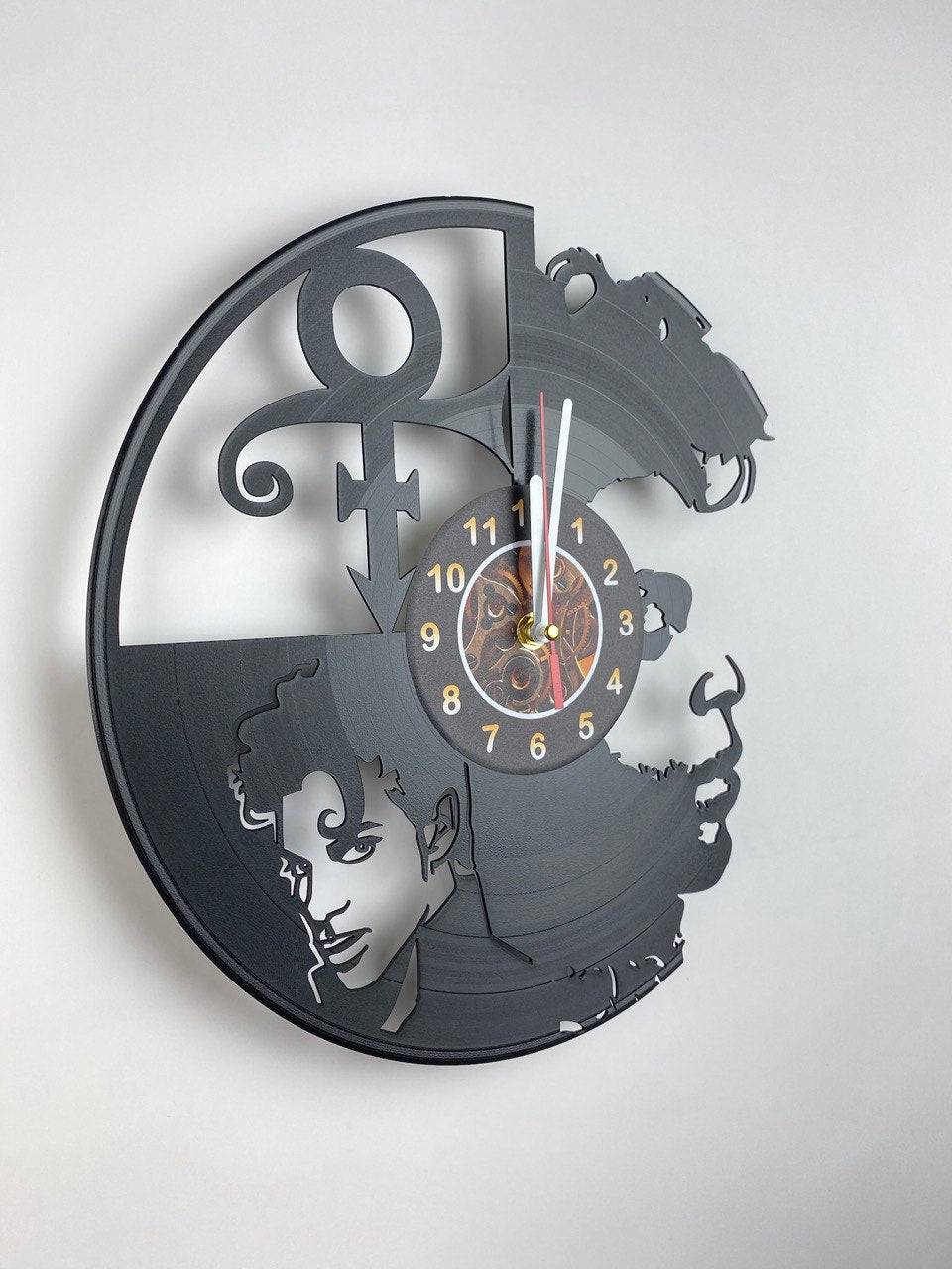 Iconic Musician Vinyl Record Clock – 12" Retro Style Wall Red Decor – Handcrafted Music Art – Unique Gift for Music Enthusiasts & Collectors