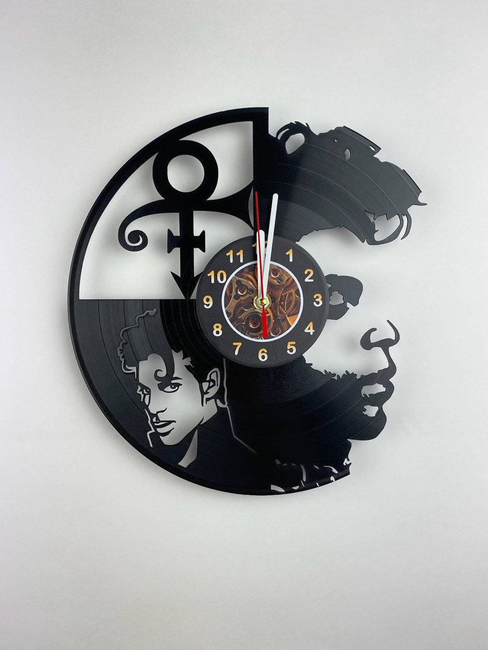 Iconic Musician Vinyl Record Clock – 12" Retro Style Wall Red Decor – Handcrafted Music Art – Unique Gift for Music Enthusiasts & Collectors