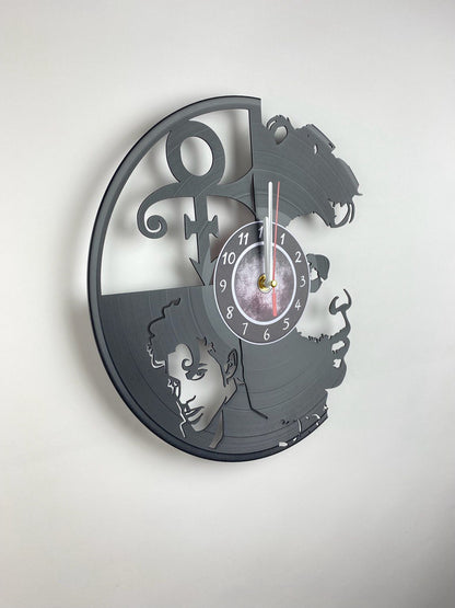 Iconic Musician Vinyl Record Clock – 12" Retro Style Wall Muddy Decor – Handcrafted Music Art – Unique Gift for Music Enthusiasts & Collectors