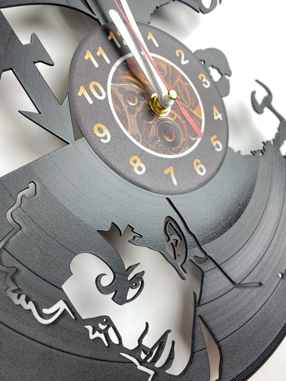 Iconic Musician Vinyl Record Clock – 12" Retro Style Wall Red Decor – Handcrafted Music Art – Unique Gift for Music Enthusiasts & Collectors