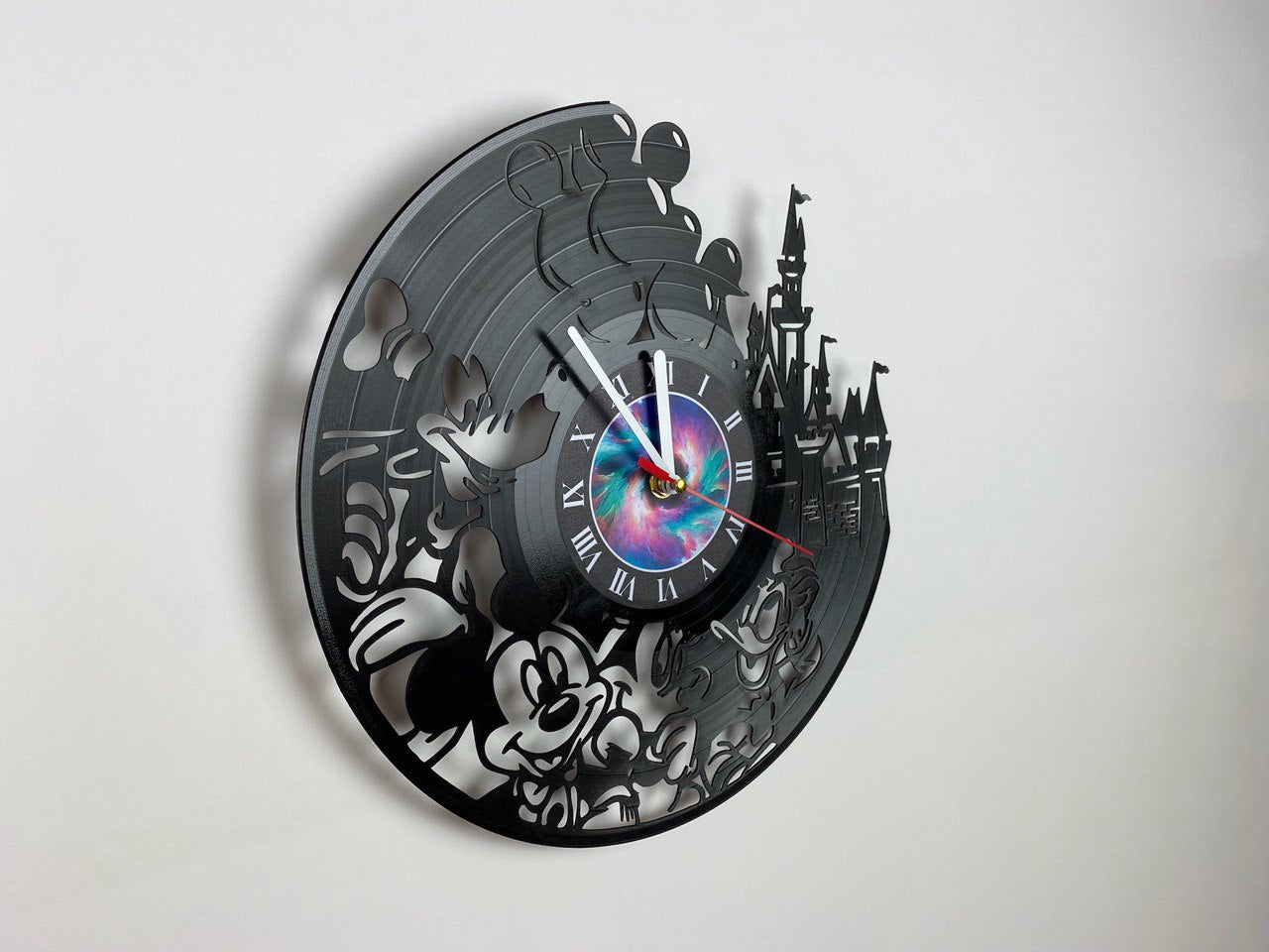 Cartoon Character Vinyl Record Clock – 12" Fun Pop Culture Decor – Handcrafted Retro Wall Art – Unique Gift for Animation & Cartooon Fans