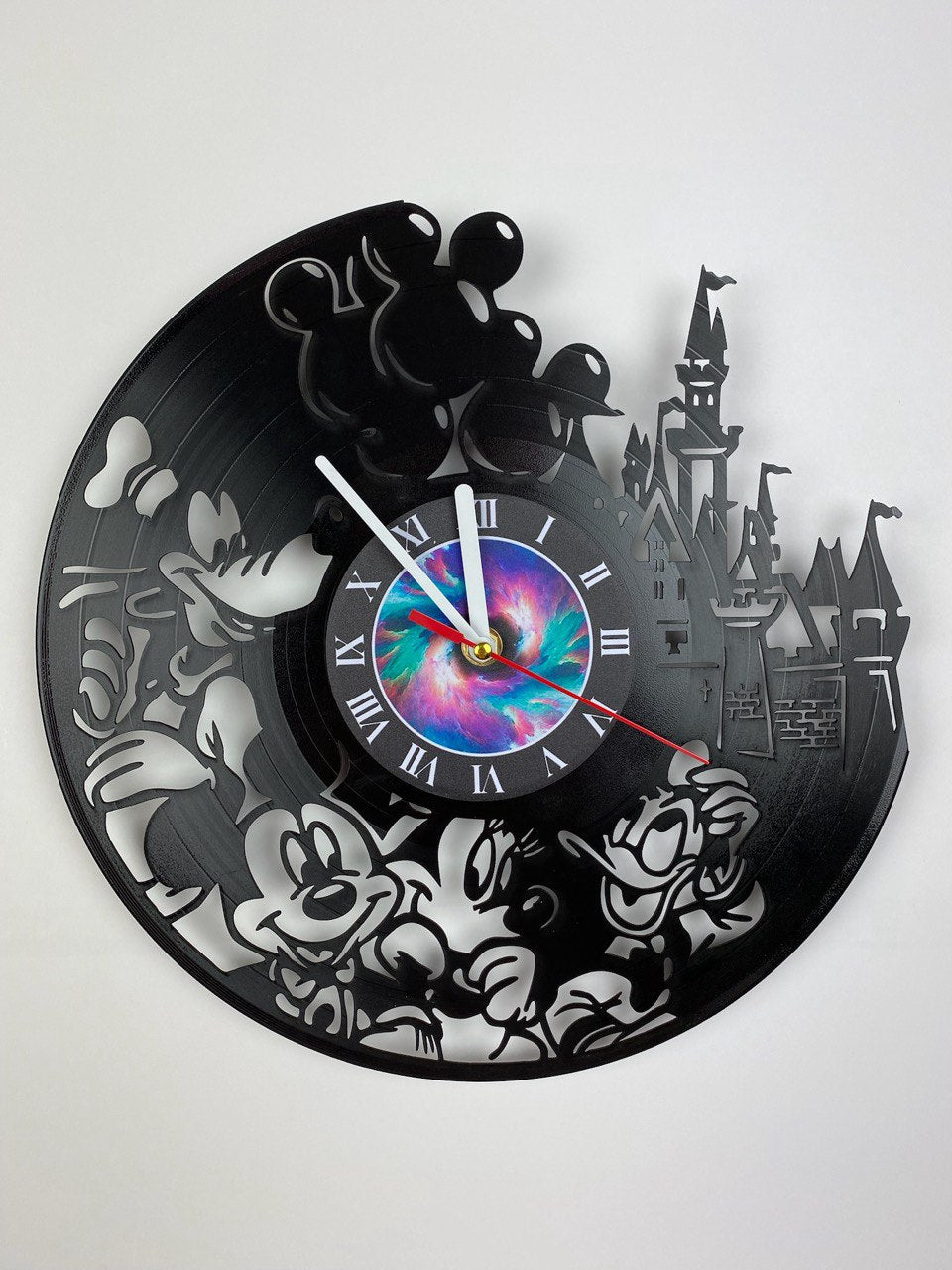 Cartoon Character Vinyl Record Clock – 12" Fun Pop Culture Decor – Handcrafted Retro Wall Art – Unique Gift for Animation & Cartooon Fans