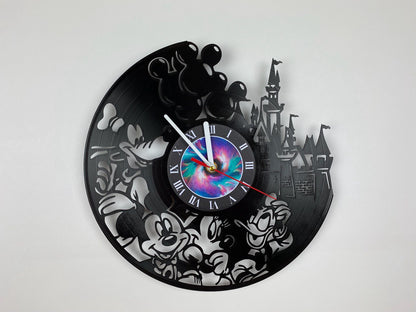 Cartoon Character Vinyl Record Clock – 12" Fun Pop Culture Decor – Handcrafted Retro Wall Art – Unique Gift for Animation & Cartooon Fans