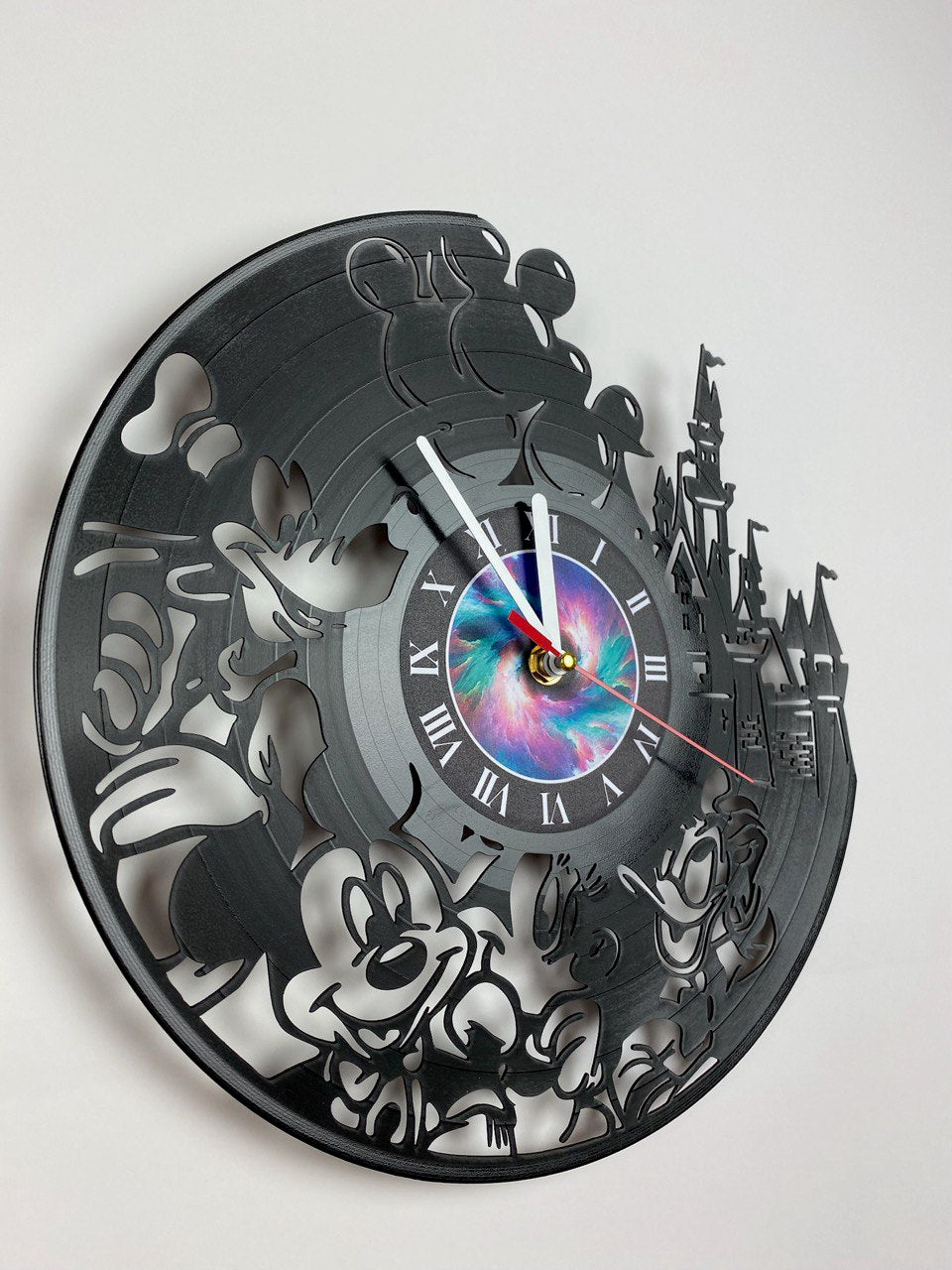 Cartoon Character Vinyl Record Clock – 12" Fun Pop Culture Decor – Handcrafted Retro Wall Art – Unique Gift for Animation & Cartooon Fans