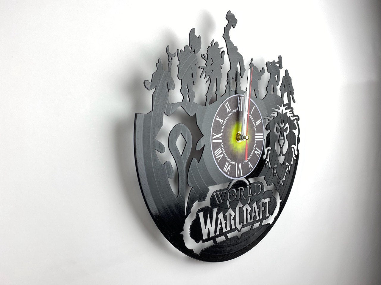 Epic Fantasy Vinyl Record Wall Clock – 12" Medieval & RPG Green Decor – Handcrafted Retro Style Art – Unique Gift for Warcraft & Gaming Enthusiasts
