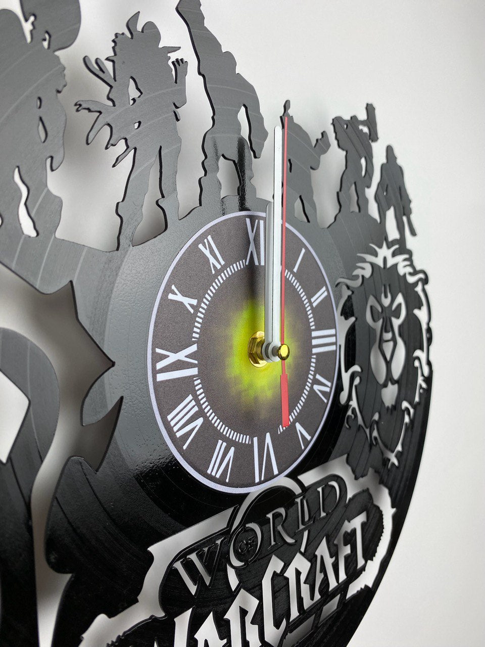 Epic Fantasy Vinyl Record Wall Clock – 12" Medieval & RPG Green Decor – Handcrafted Retro Style Art – Unique Gift for Warcraft & Gaming Enthusiasts