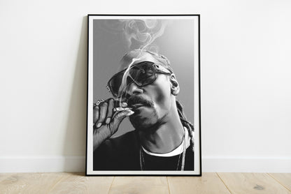 Snoop Dogg Wall Poster  XL (61*91 cm) – Hip-Hop & Urban Decor – High-Quality Artist Art Print – Perfect Gift for Fans & Collectors of Music & Street Culture